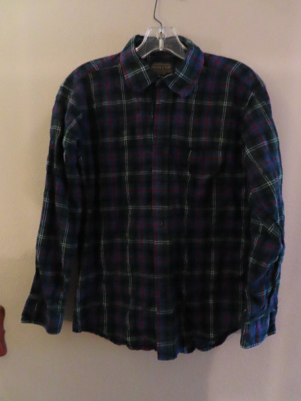 Pendelton Men's Long Sleeve Shirt; Buttons; Blu/Grn Plaid; Flannel; Size M